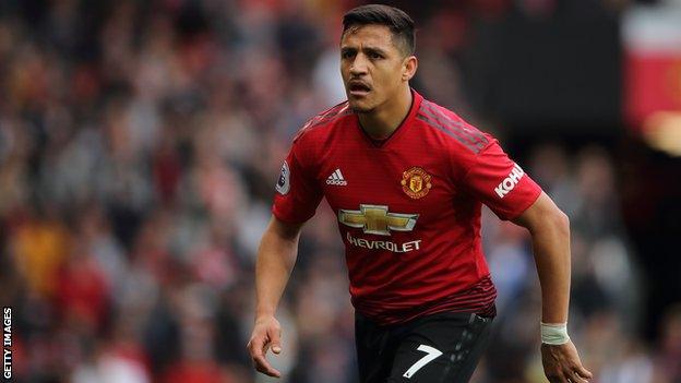 Inter Milan have agreed a loan deal to sign forward Alexis Sanchez from Manchester United.