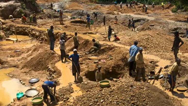 Six People Dead After A Mining Pit Collapsed In Jos.