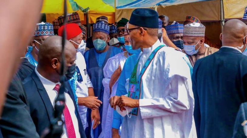 COVID-19: Presidency Defends Buhari ’s Removal Of Mask In Public