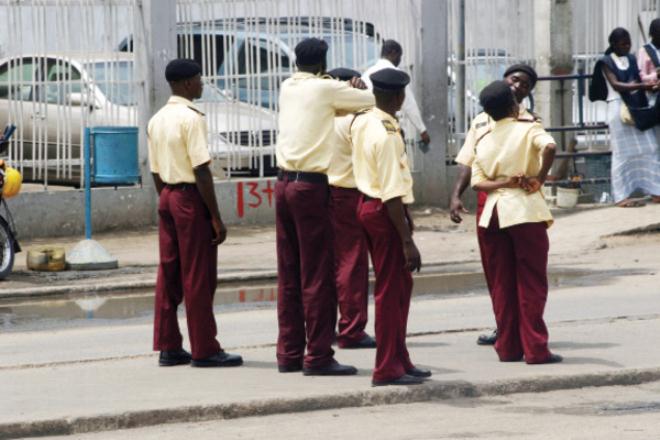 Bus Drivers Attack LASTMA Officers, Kill One.