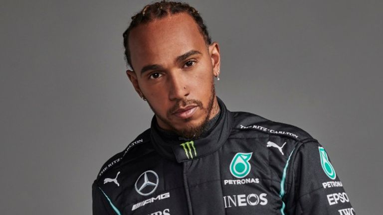 Lewis Hamilton In Talks With Mercedes Over New Contract