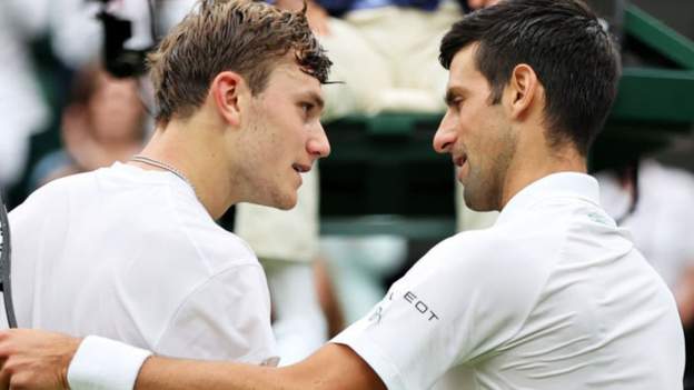 Djokovic Sees Off British Teenager In Wimbledon