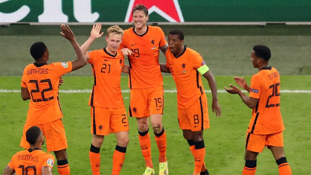 Netherlands Reach Round Of 16 With Win Over Austria