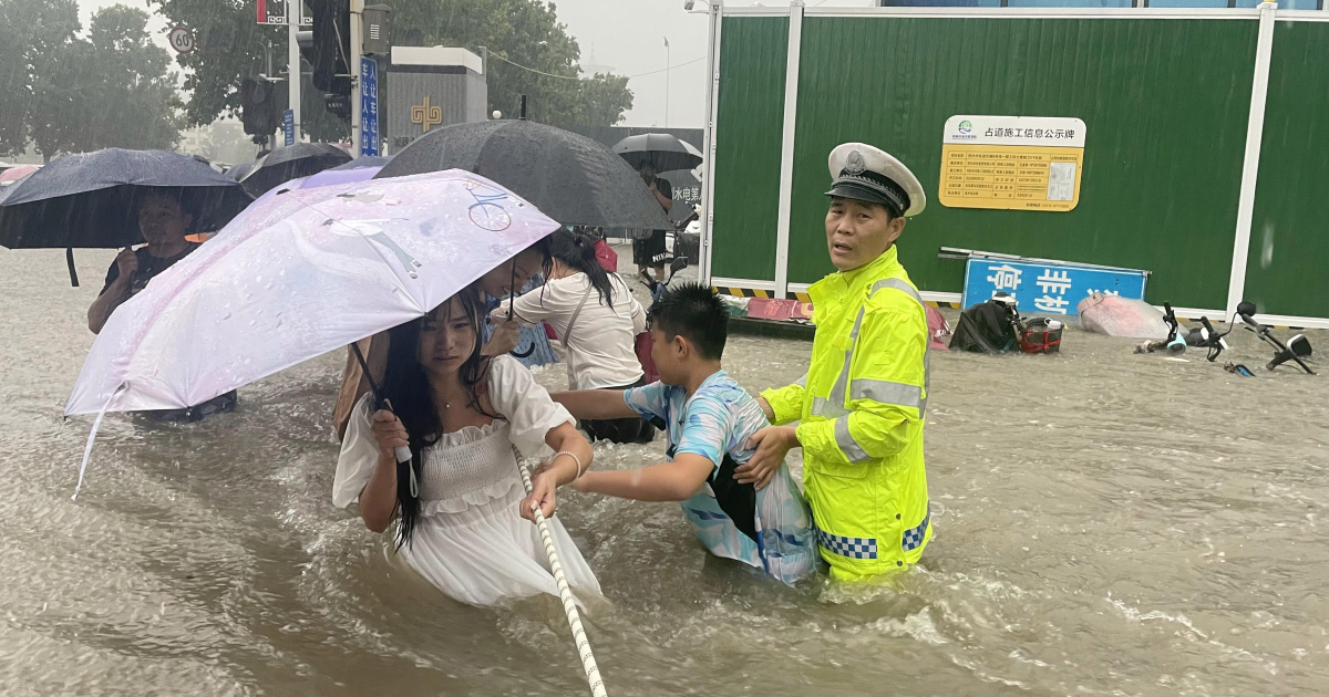 Flood Deaths Rise To 33 In Central China