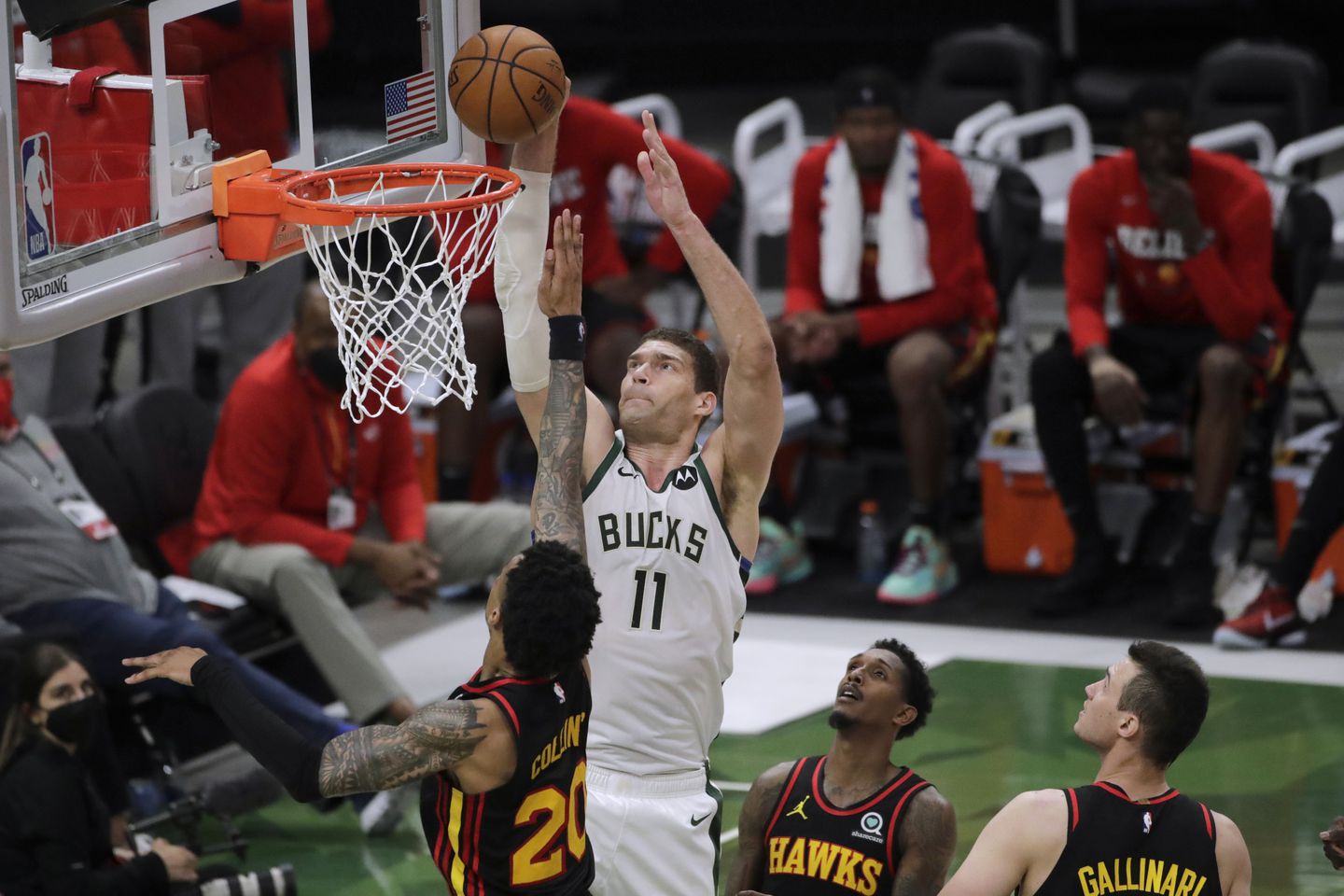 Bucks Beat Hawks To Take 3-2 Series Lead