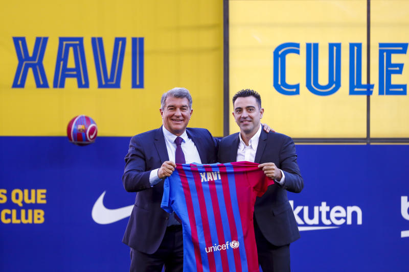 Barcelona Unveil Xavi As New Manager