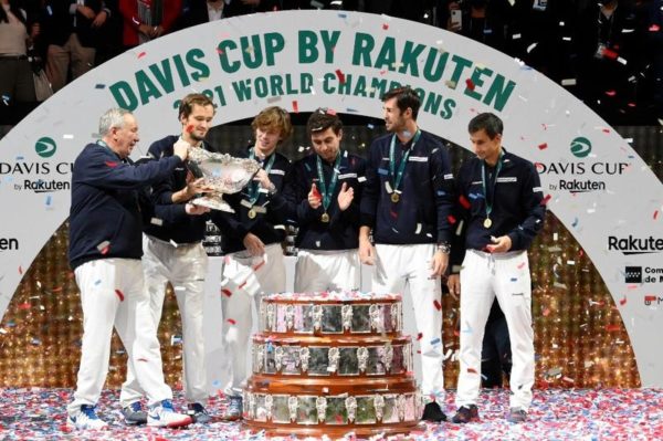 Daniil Medvedev Leads Russia To Davis Cup Title