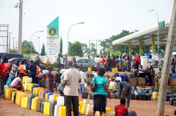 Fuel scarcity: TUC threatens strike, FG pleads with Nigerians