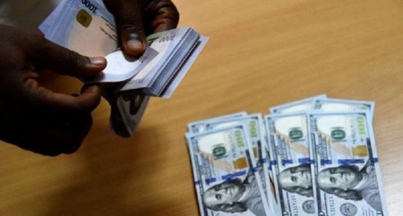 Naira Falls To N611/$1 At The Black Market