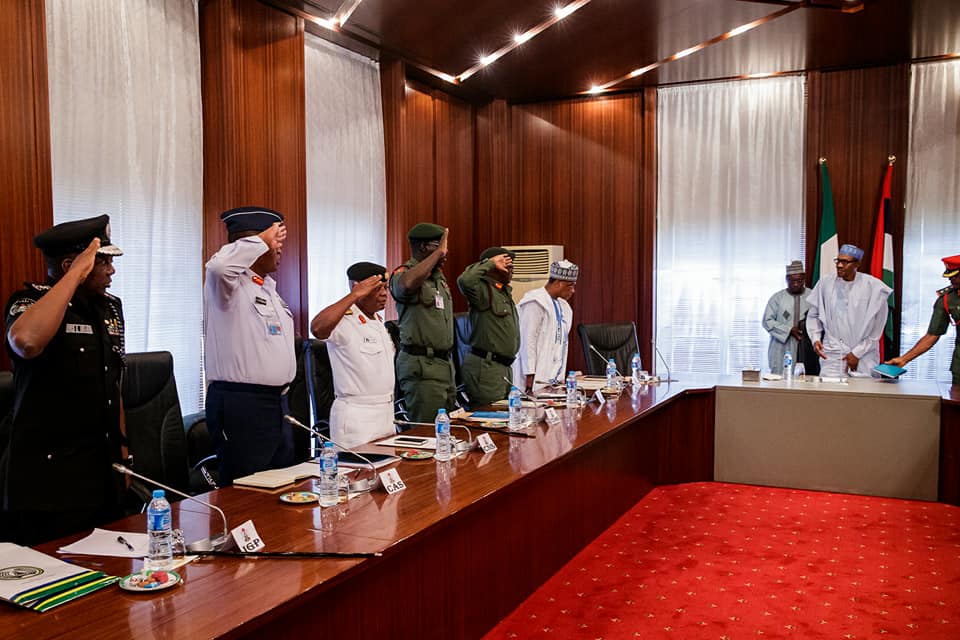 President Buhari Summons Security Chiefs To Emergency Meeting
