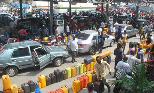 JUST IN: IPMAN Directs Members To Suspend Operations, Shut Filling Stations