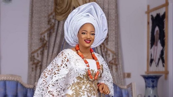 Ooni Of Ife’s Former Queen, Prophetess Seyi Naomi Returns To Church