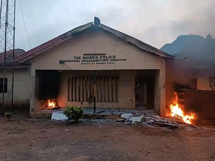 Hoodlums Set Ablaze Anambra Police Station Under Renovation – After It Was Destroyed During #Endsars