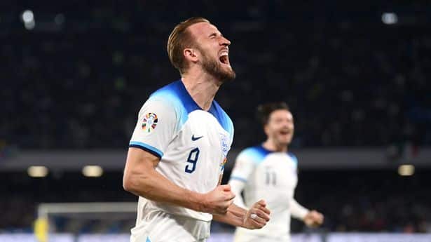 Kane Breaks Record as 10-Man England Beat Italy