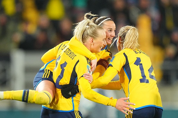 Sweden Triumphs Over Argentina To Set Up USA Last-16 Clash