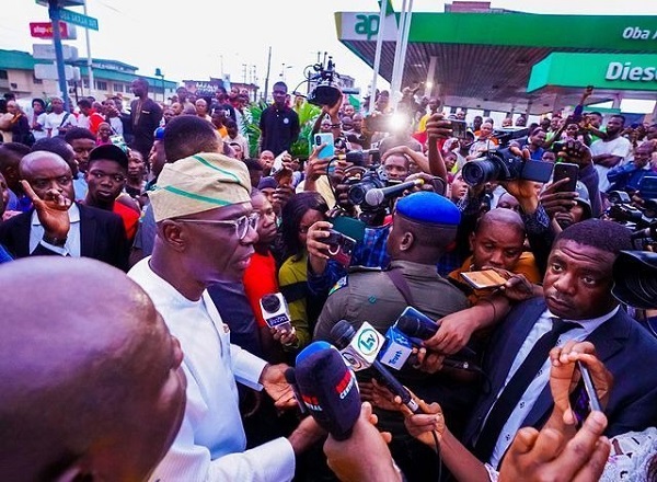 Sanwo-Olu Commends Rescuers as He Visits Helicopter Crash Site