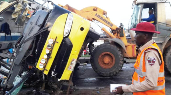 Four Die, Three Injured In Lagos-Ibadan Expressway Auto Crash