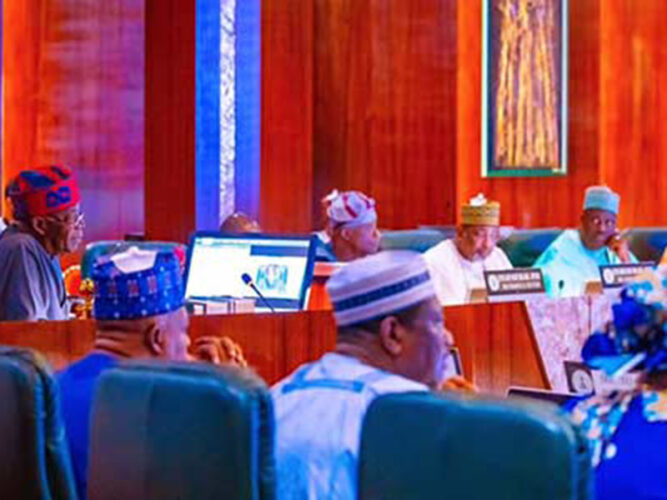 Tinubu Meets with Governors to Discuss Minimum Wage and Economy