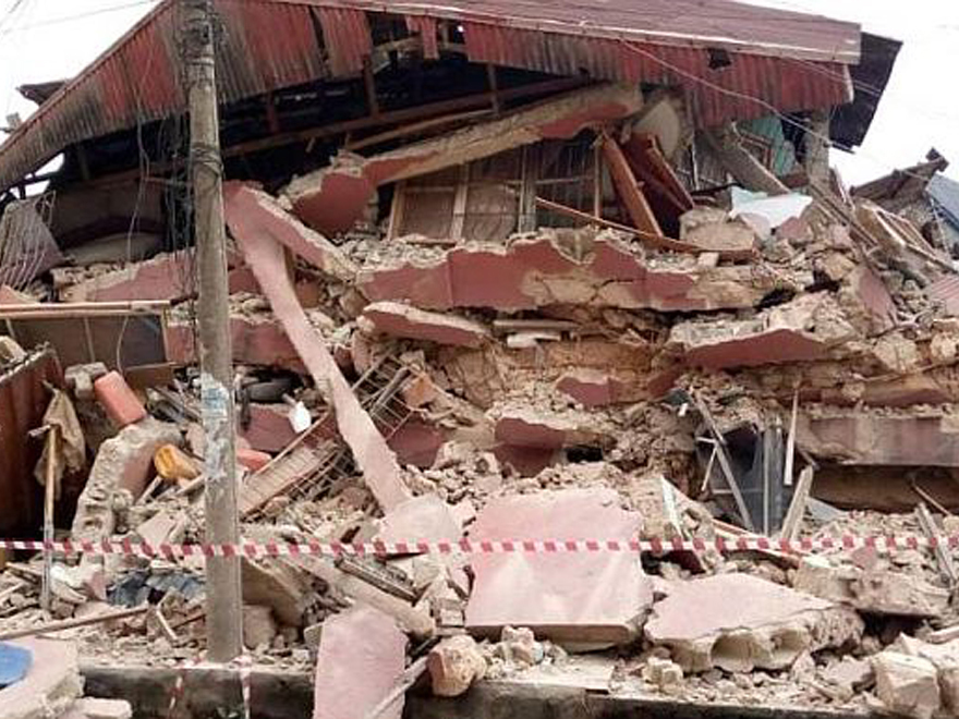 Family Narrowly Avoids Tragedy as Building Collapses in Lagos