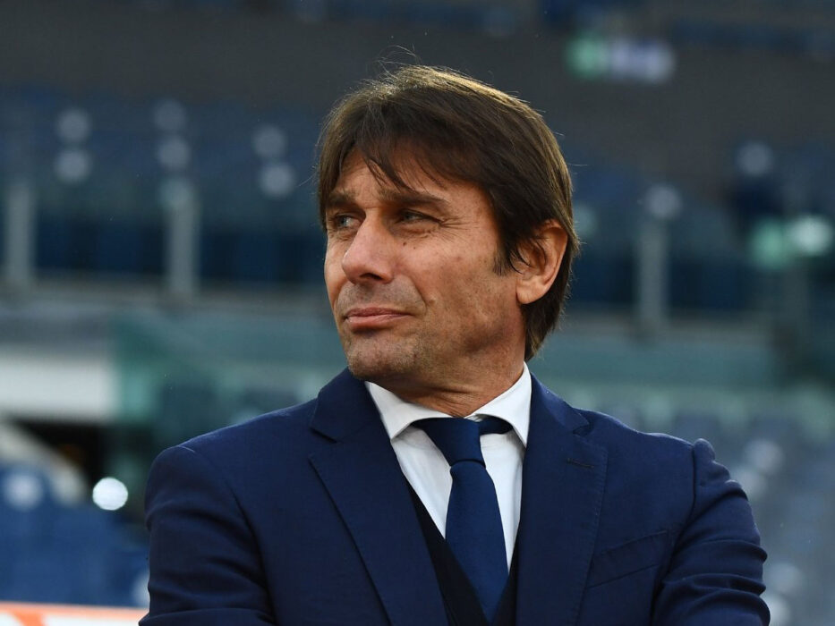 Antonio Conte Wins The Manager Of The Month Award For Serie A