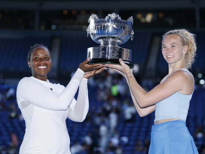 Siniakova Wins 10th Grand Slam Doubles Title at Australian Open