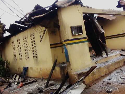 Angry Youths Set Fire to Ondo Police Station